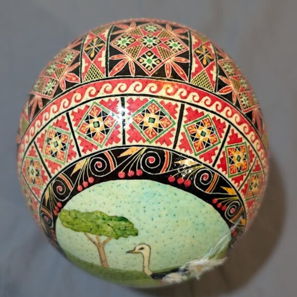 Pysanka Ostrich Egg/Ukrainian Easter Egg - Picture 7 of 9